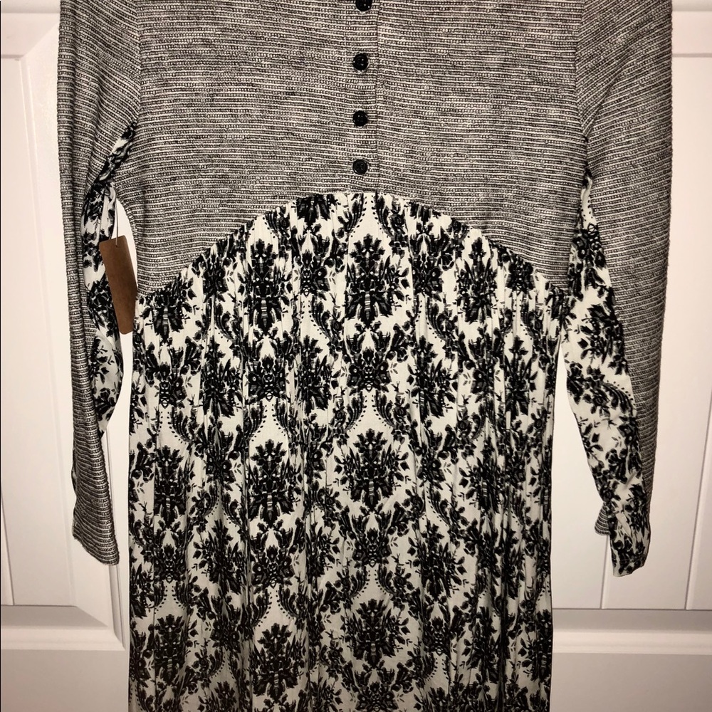 Textured, Multi-Pattern Top - Picture 2 of 4